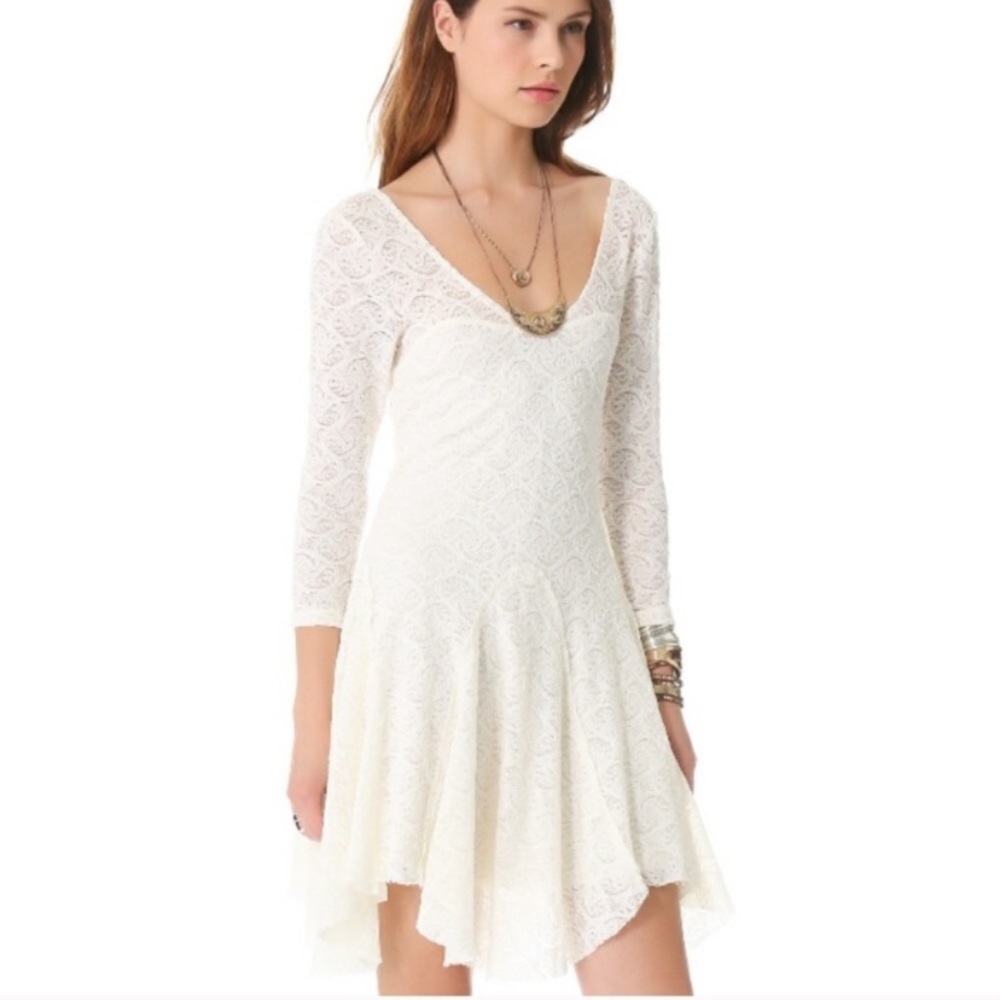 Stunning/flattering Free People Alabaster Lace Dress 3/4 sleeve size md